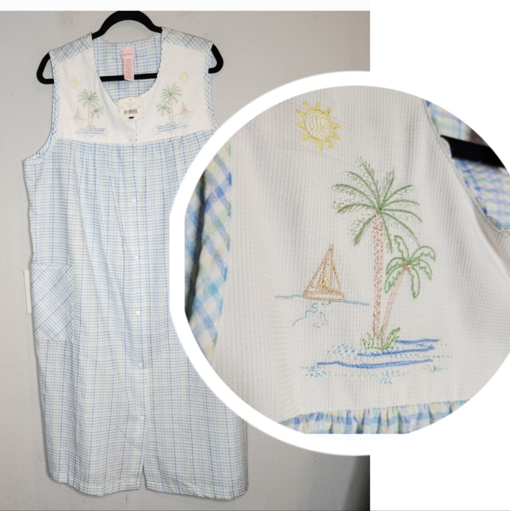 NWT Secret Treasures Embroidered House Dress Button Duster XL Vintage‎ Blue
